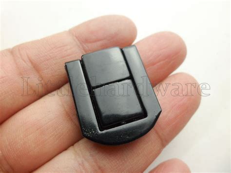 Small Box Latch Reviews