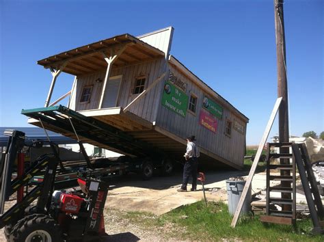 Small Building Moving