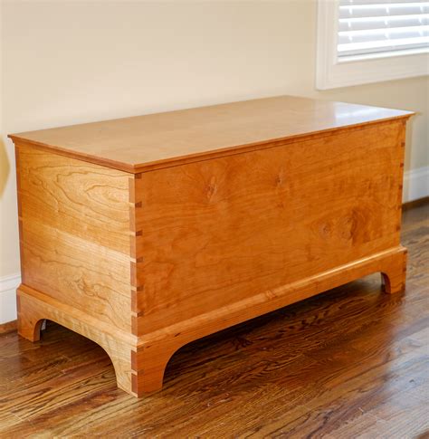 Small Chest For Blankets