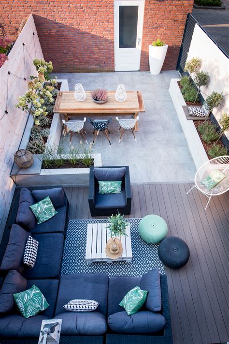 10+ Beautiful And Cozy Small Condo Patio Decorating Ideas