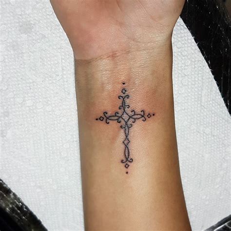 +21 Small Cross Tattoo Designs For Wrist 2023