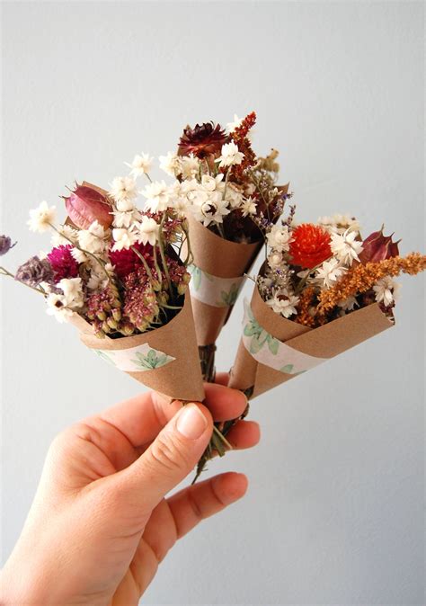 small dried flowers