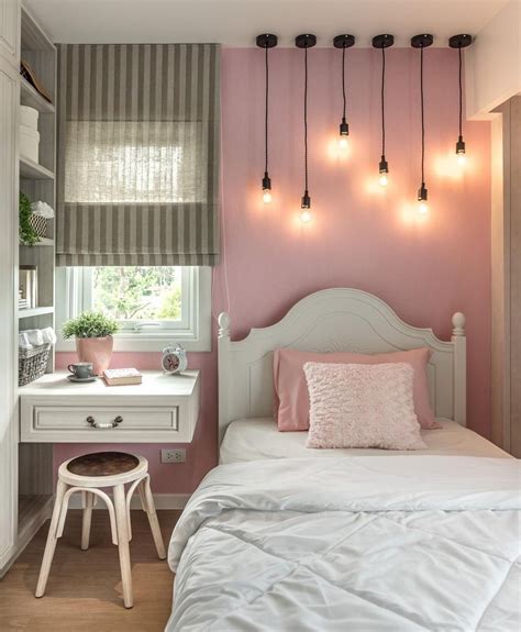 Small Female Bedroom Decorating Ideas