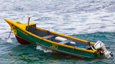 small fishing boat pictures