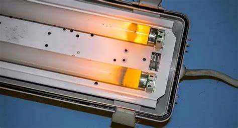 Small Fluorescent Light Ballast