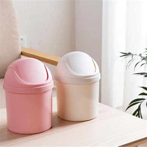 small garbage bins with lids