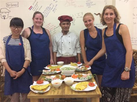 small+group+cooking+class