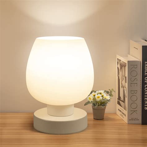 Small Side Table With Lamp