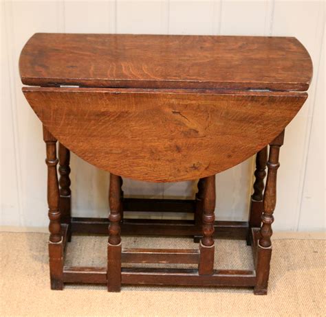 Small Table With Drop Leaf