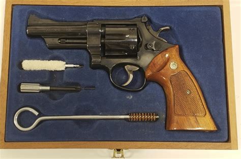Smith Et Wesson 27