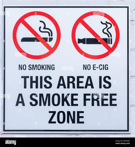 Smoking Free Zone