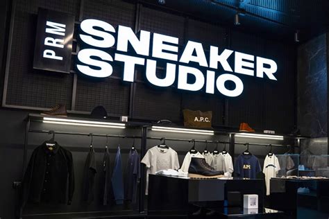 Sneakerstudio Phone Number