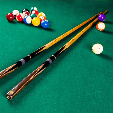 snooker balls and cues