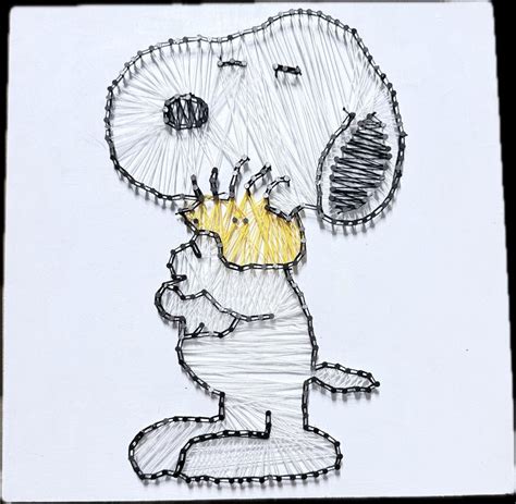 Snoopy String Picture