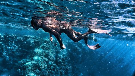 Snorkeling instructor