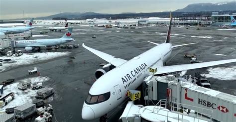snow levels at vancouver airport