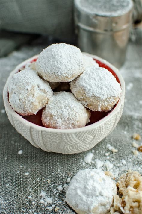 Snowball Cookie Recipe With Walnuts: Delicious And Easy Dessert