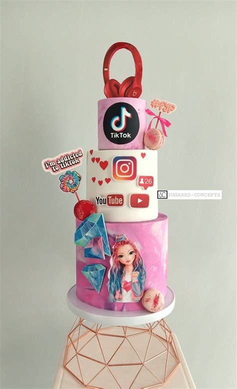 New Social Media Theme Cake 2023