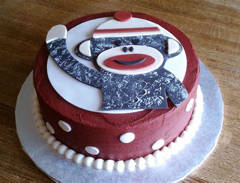 vyazma.info:sock monkey birthday cake