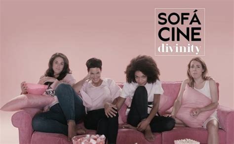 Sofa Cine Y Divinity