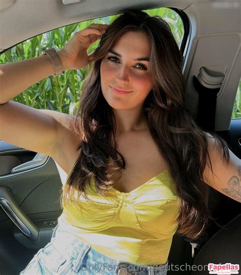 Are You Ready to See Unforgettable ItsLunarLives Nudes Sparkle? This Anthology Will Blow Your Mind!