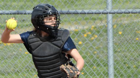 Softball Catcher Glove Position