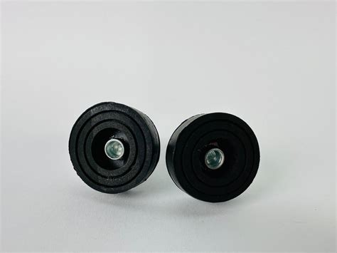 Sole F80 Leveling Feet