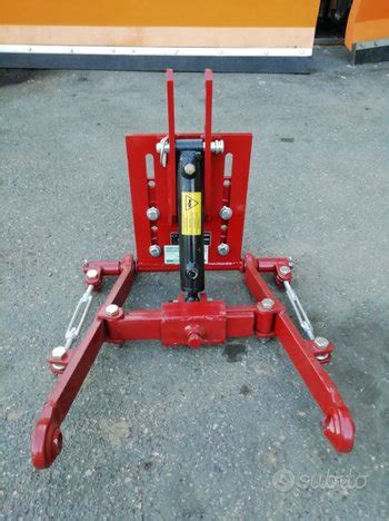 Sollevatore Frontale Per Trattore
