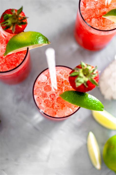 EASY Frozen Strawberry Lemonade Recipe Lil' Luna