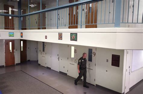 Lawsuit claims Sonoma County jail inmates suffered 5hour