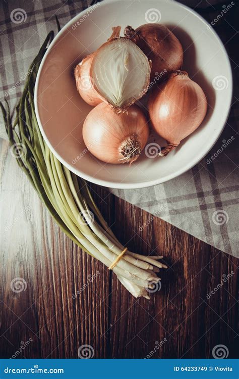 Sumber Vitamin dan Mineral Penting dalam Bawang Bombay