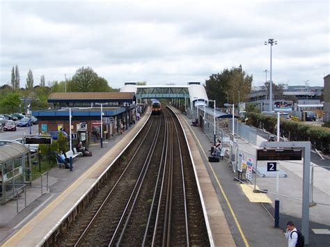 southampton parkway station