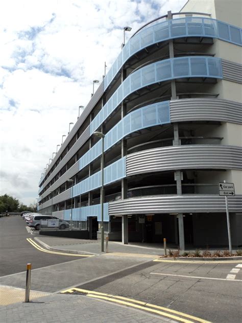 southampton parkway station car park