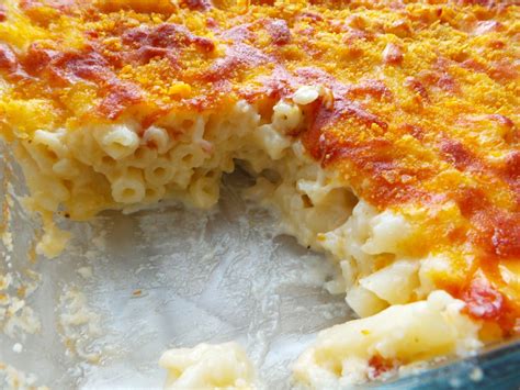 southern macaroni and cheese pie