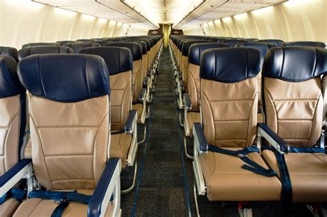 southwest airlines 737-700 interior