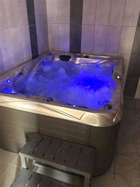 Spa Jacuzzi Gap