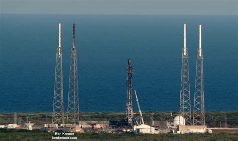 spacex launch tower damage