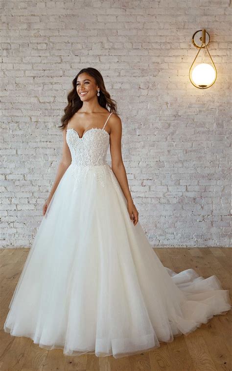 20+ Spaghetti Strap Wedding Gown