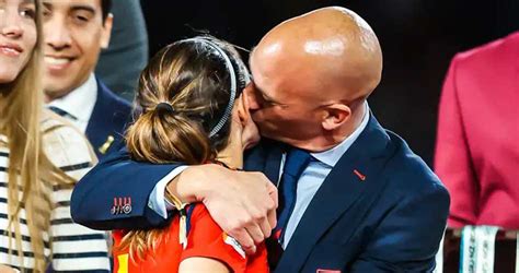 spanish fa president kissing