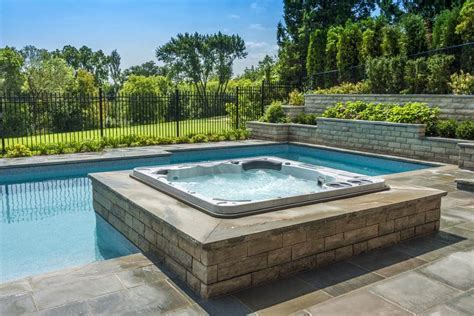 spas in pittsburgh with hot tubs