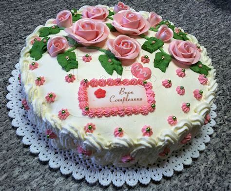 speciale torta auguri bellissime buon compleanno