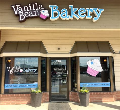 specialty cake bakery near me delivery