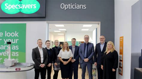 specsavers colchester opening times