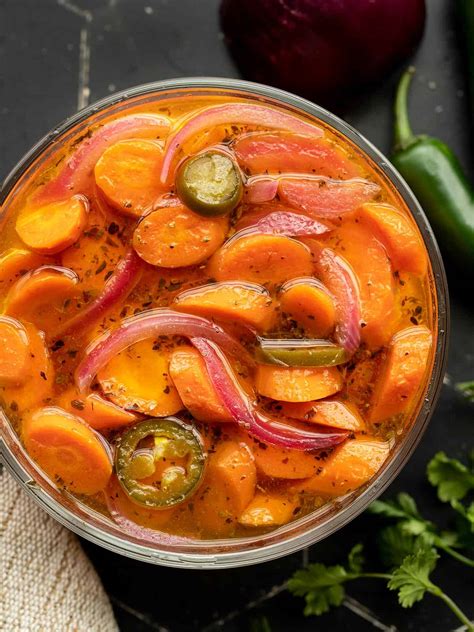 Spicy Pickled Carrots Quick