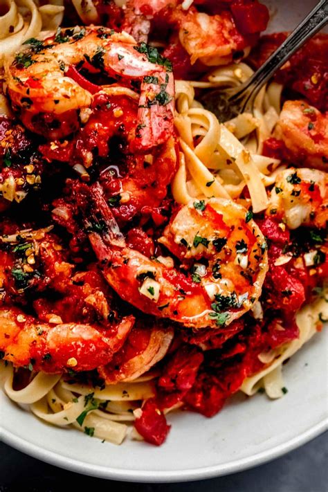 spicy shrimp and linguine fra diavolo