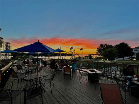 Splash Bar Oconomowoc