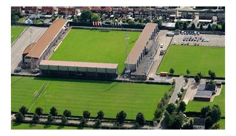 Design: Sportpark De Braak – StadiumDB.com