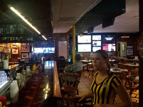 Best Sports Bars in Tampa to Catch March Madness