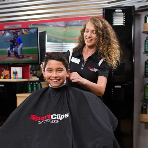 sports clips parker co