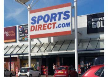 sports direct salford opening times